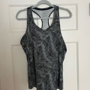 Nike Black and White Wave Pattern Tank Top